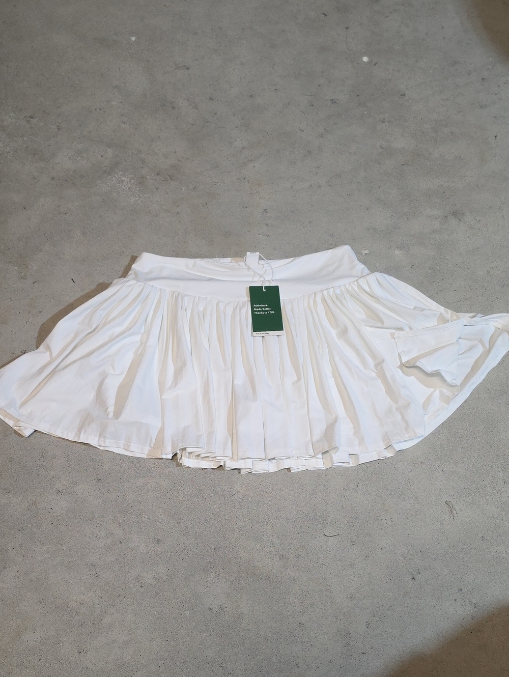 Nwt Large HALARA White Pleated Skort